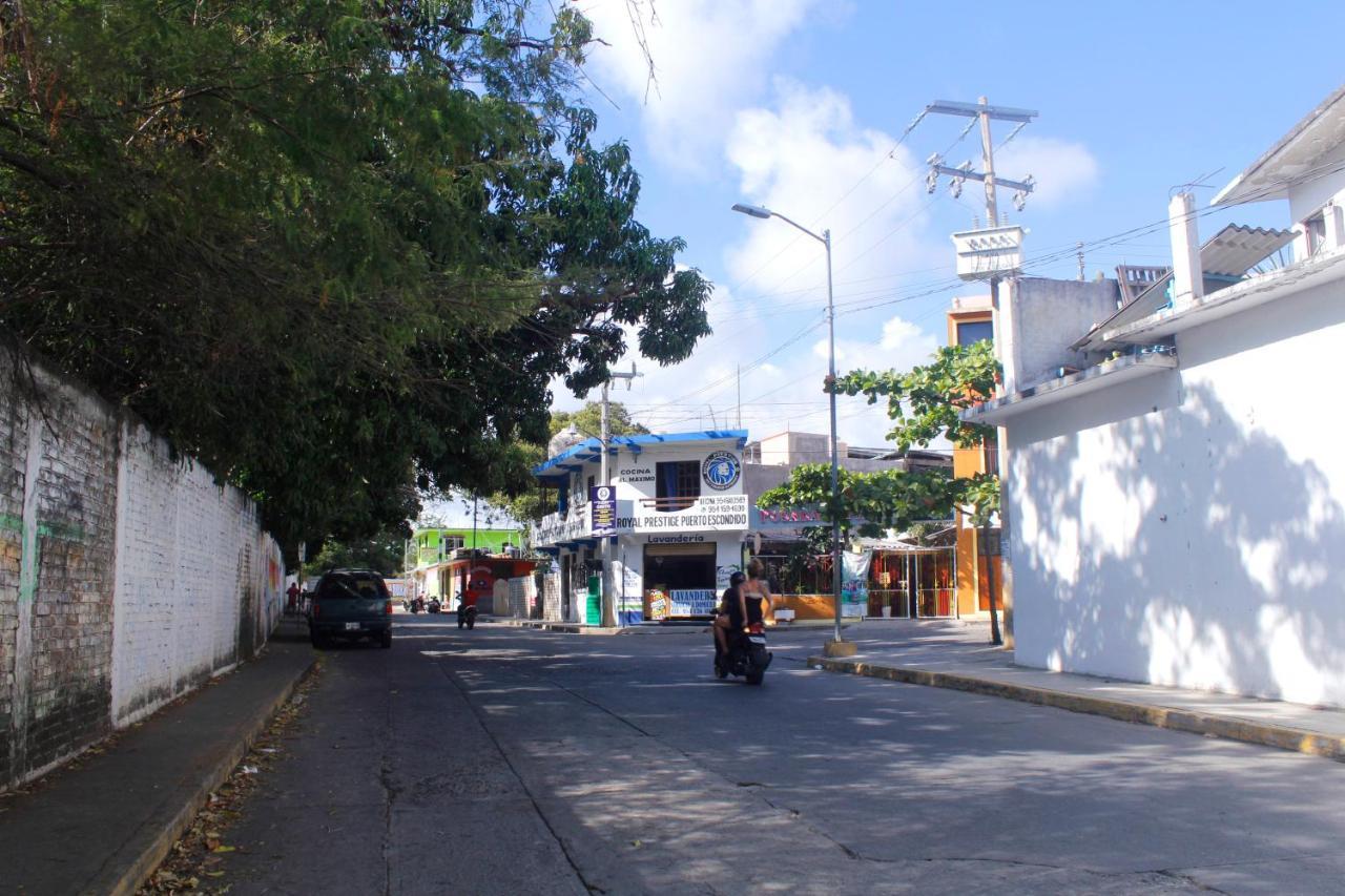 Posada Lupita Puerto Escondido  Exterior photo